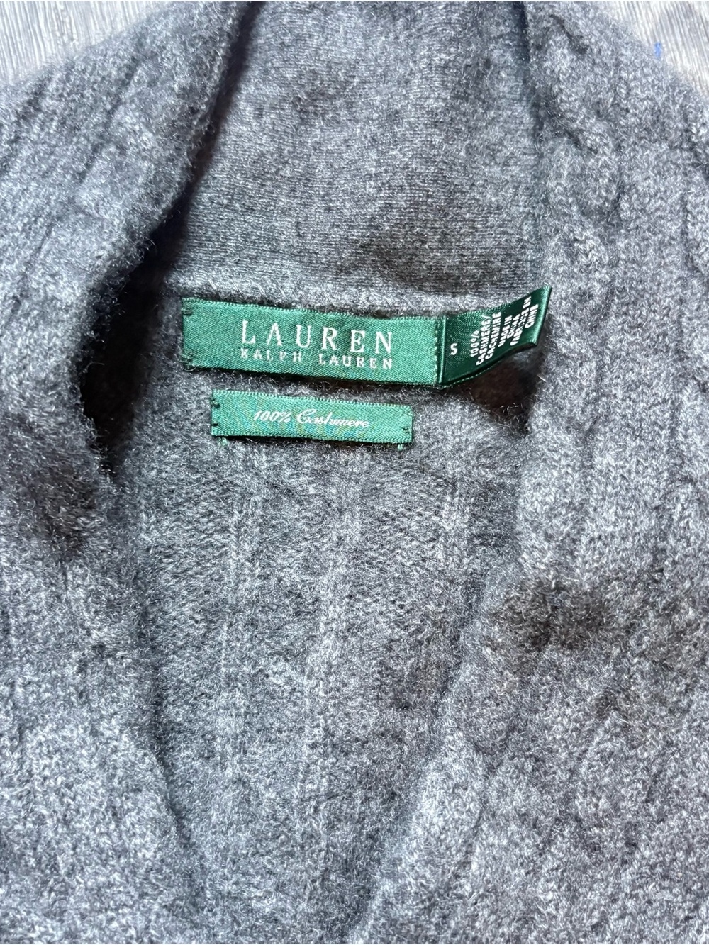 Lauren Ralph Lauren grey cashmere cable knit sweater - Picture 3 of 3